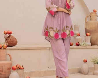 Besticktes Chanderi Seidenset | Lila ethnischen Tunika & Hosen