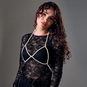 Catena di perle per il corpo, reggiseno di perle, top di perle, bustier di perle, gioielli di perle per il corpo, reggiseno da festival, top di perline, reggiseno di perline, gioielli di perline, bustier di perline