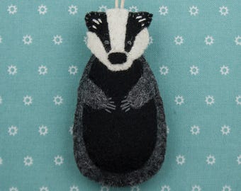 PDF Felt Ornament Pattern, Badger Pattern, Hand Sewing, Felt Craft, DIY Handmade Gift