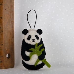 PDF Felt Ornament Pattern, Panda Pattern, Hand Sewing, Felt Craft, DIY Handmade Gift image 3