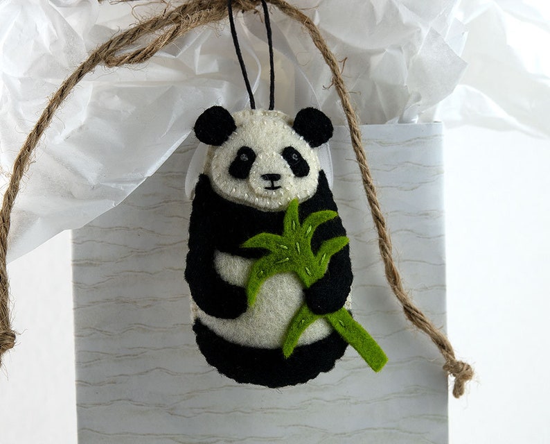 PDF Felt Ornament Pattern, Panda Pattern, Hand Sewing, Felt Craft, DIY Handmade Gift image 5