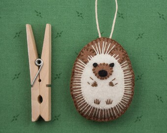 PDF Felt Ornament Pattern, Hedgehog Pattern, Hand Sewing, Felt Craft, DIY Handmade Gift