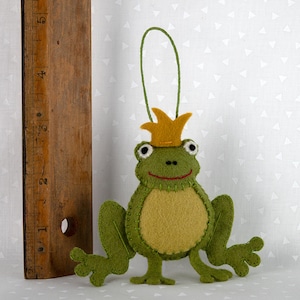 Felt Frog Ornament, PDF Pattern, Hand Sewing, DIY Handmade Craft