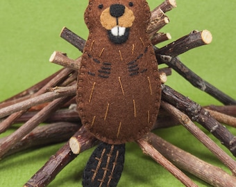 Felt Beaver Ornament PDF Pattern, Hand Sewing Craft, DIY Handmade