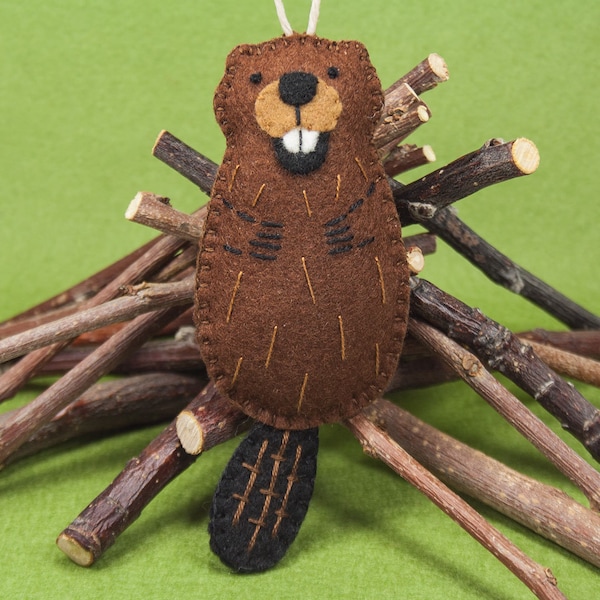 Felt Beaver Ornament PDF Pattern, Hand Sewing Craft, DIY Handmade