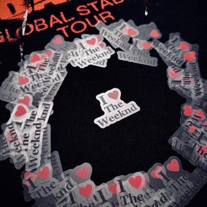 Adesivo &quot;Eu amo o The Weeknd&quot; – inspirado no The Weeknd, adesivo XO, compre 3 e leve 1 GRÁTIS, decoração para garrafa de água para laptop, produtos da Abel Tesfaye