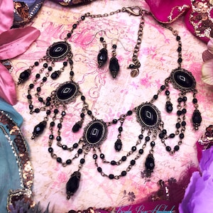 Collar de cuentas de vidrio negro, elegante collar gótico de varias vueltas, joyería mística de lujo, gargantilla de disfraz de bruja