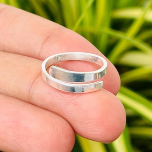 925 Sterling Silver Wrap Ring: Minimalist Open Band Unisex Jewelry