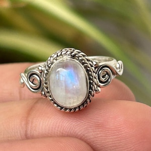 Anillo de piedra lunar arcoíris en plata de ley 925: joyería bohemia vintage