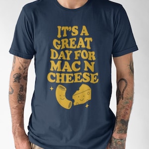 Camiseta Mac n Cheese, Camiseta engraçada de comida, Camiseta para amantes de comida, Blusa casual unissex, Presente para quem ama queijo, Presente de aniversário