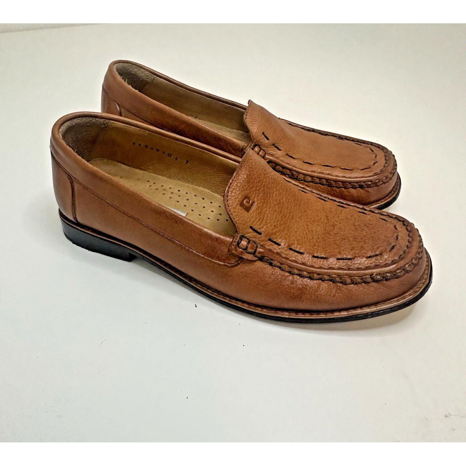 Vintage Pierre Cardin Women display picture 1