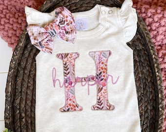 Personalized oatmeal baby romper and hat set, custom name coming home outfit, floral letter baby girl outfit, baby shower gift, neutral