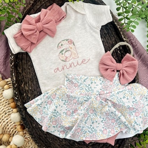Personalized Floral Newborn Baby Girl Outfit,custom name girl, coming home outfit for baby girl, baby girl outfit, hospital outfit girl