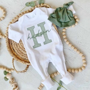 Personalized neutral baby romper and hat set, custom infant boy coming home outfit, baby shower gift, beige sleeper with footies, Sage Green image 1