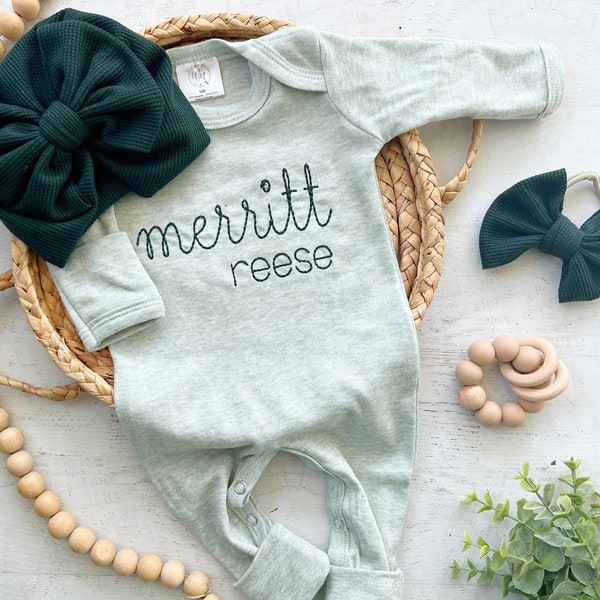 Personalized green vintage stitch girl romper with bow or turban, custom girl coming home outfit, baby shower gift, Christmas baby, oatmeal