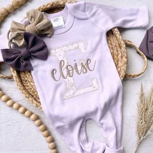 Personalized baby girl romper hat set, purple vintage floral infant coming home outfit, baby shower gift, sleeper with footies, custom name