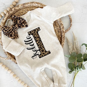 Personalized leopard romper and turban set, custom girl coming home outfit, baby shower gift, beige and leopard, cheetah, baby turban