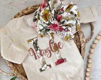 Personalized baby girl romper and hat set, vintage floral infant coming home outfit,custom baby shower gift, sleeper with footies, pink gold