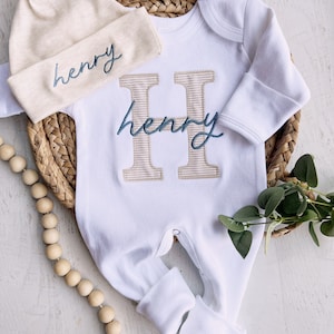 Personalized neutral baby romper and hat set, custom infant boy coming home outfit, baby shower gift, sleeper with footies