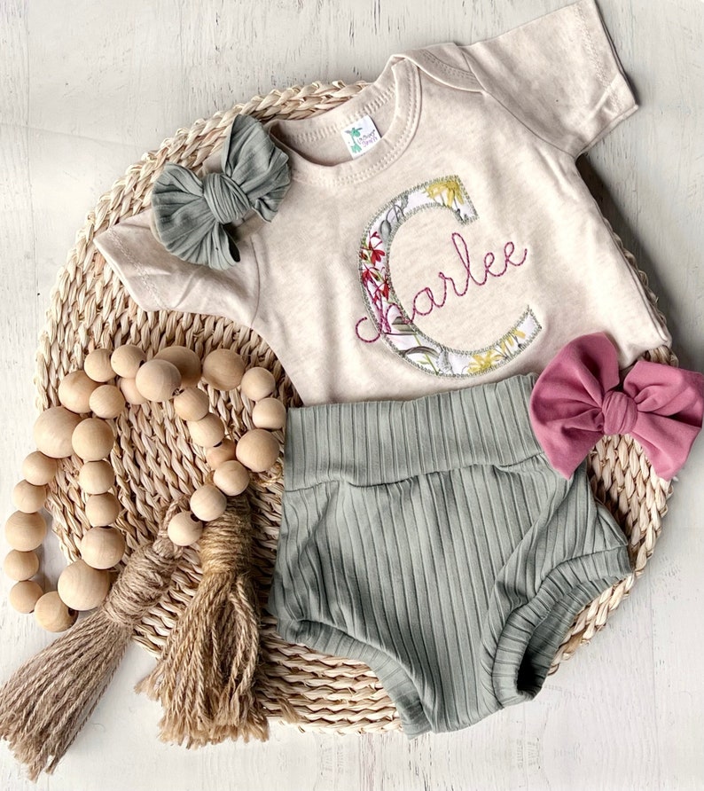 Vintage floral baby girl outfit with bummies, cottagecore baby girl outfit, personalized baby outfit with bows, sage, dusty rose image 3