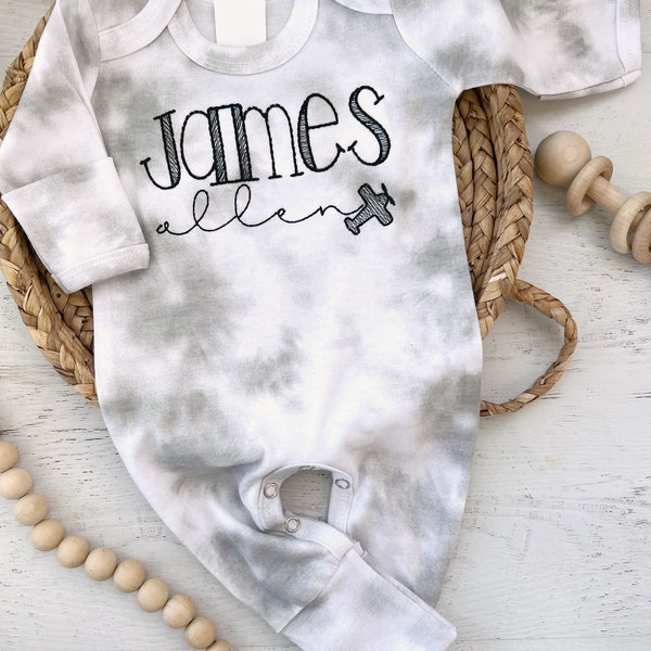 Personalized airplane baby romper and hat set, custom coming home outfit, sketch stitch boys outfit, baby shower gift, aviator