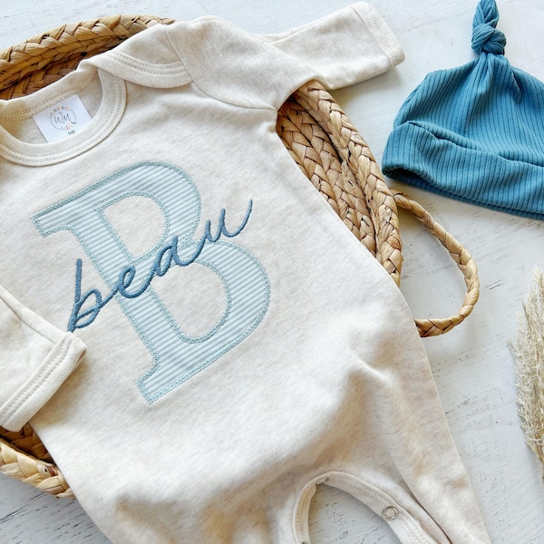 Personalized neutral baby romper and hat set, custom infant boy coming home outfit, baby shower gift, sleeper with footies blue Christmas