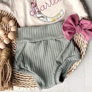 Vintage floral baby girl outfit with bummies, cottagecore baby girl outfit, personalized baby outfit with bows, sage, dusty rose image 6