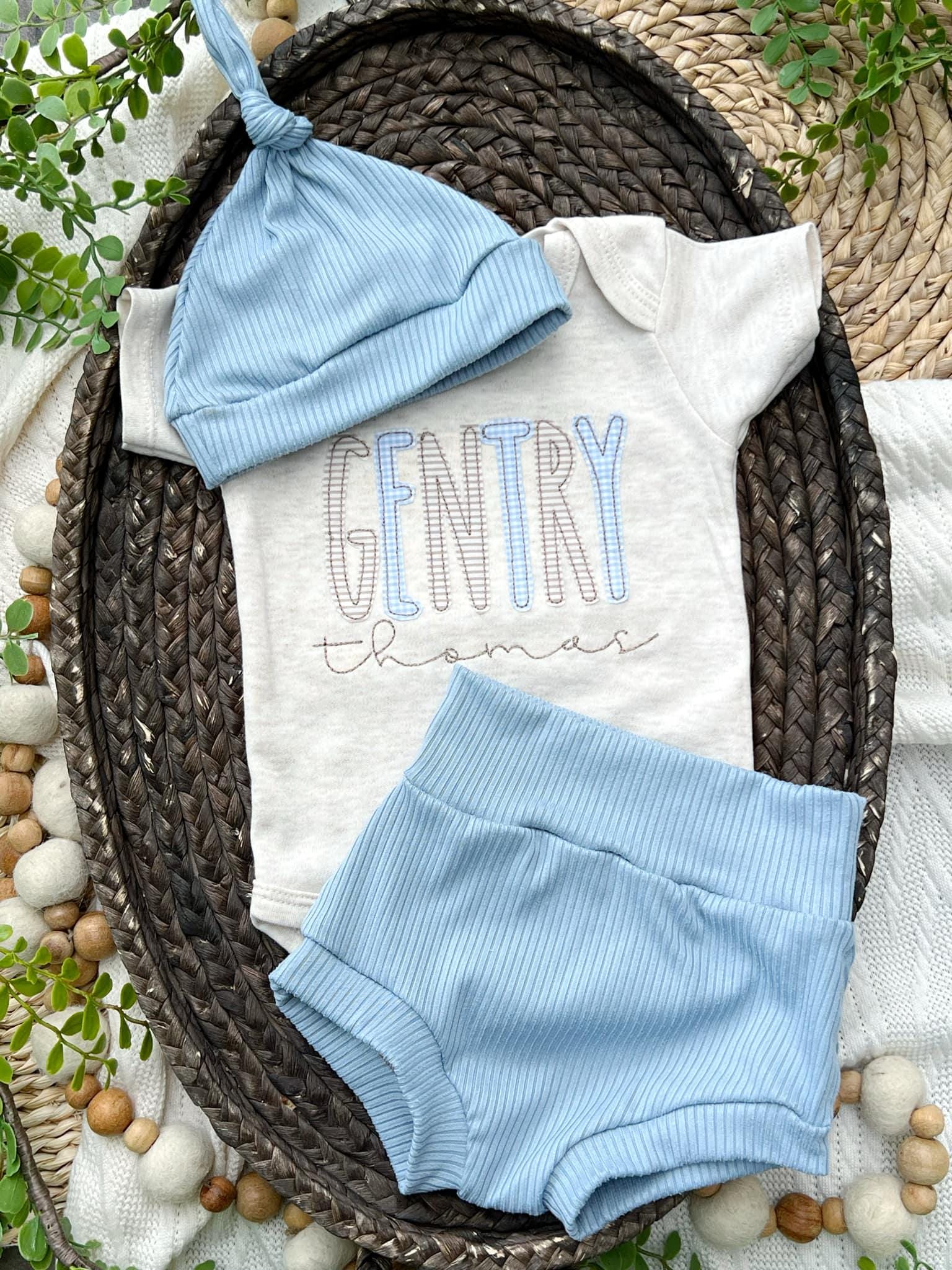 Personalized modern baby outfit and hat set, custom infant boy coming home outfit, baby shower gift, baby blue, bodysuit