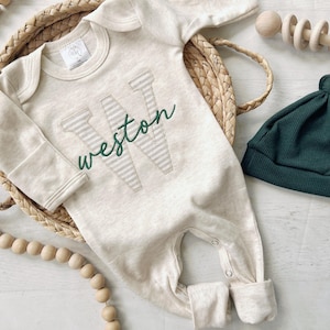 Personalized neutral baby romper and hat set, custom infant boy coming home outfit, baby shower gift, sleeper with footies Green Christmas image 2