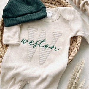 Personalized neutral baby romper and hat set, custom infant boy coming home outfit, baby shower gift, sleeper with footies Green Christmas image 3