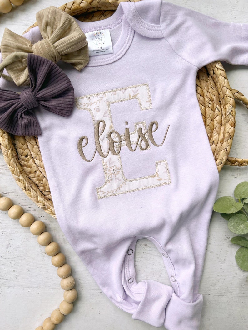 Personalized baby girl romper hat set, purple vintage floral infant coming home outfit, baby shower gift, sleeper with footies, custom name image 5