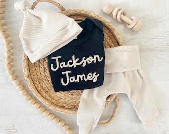 Personalized black and beige newborn outfit, custom name boy, coming home outfit for baby boy, baby boy outfit, hospital outfit for boy