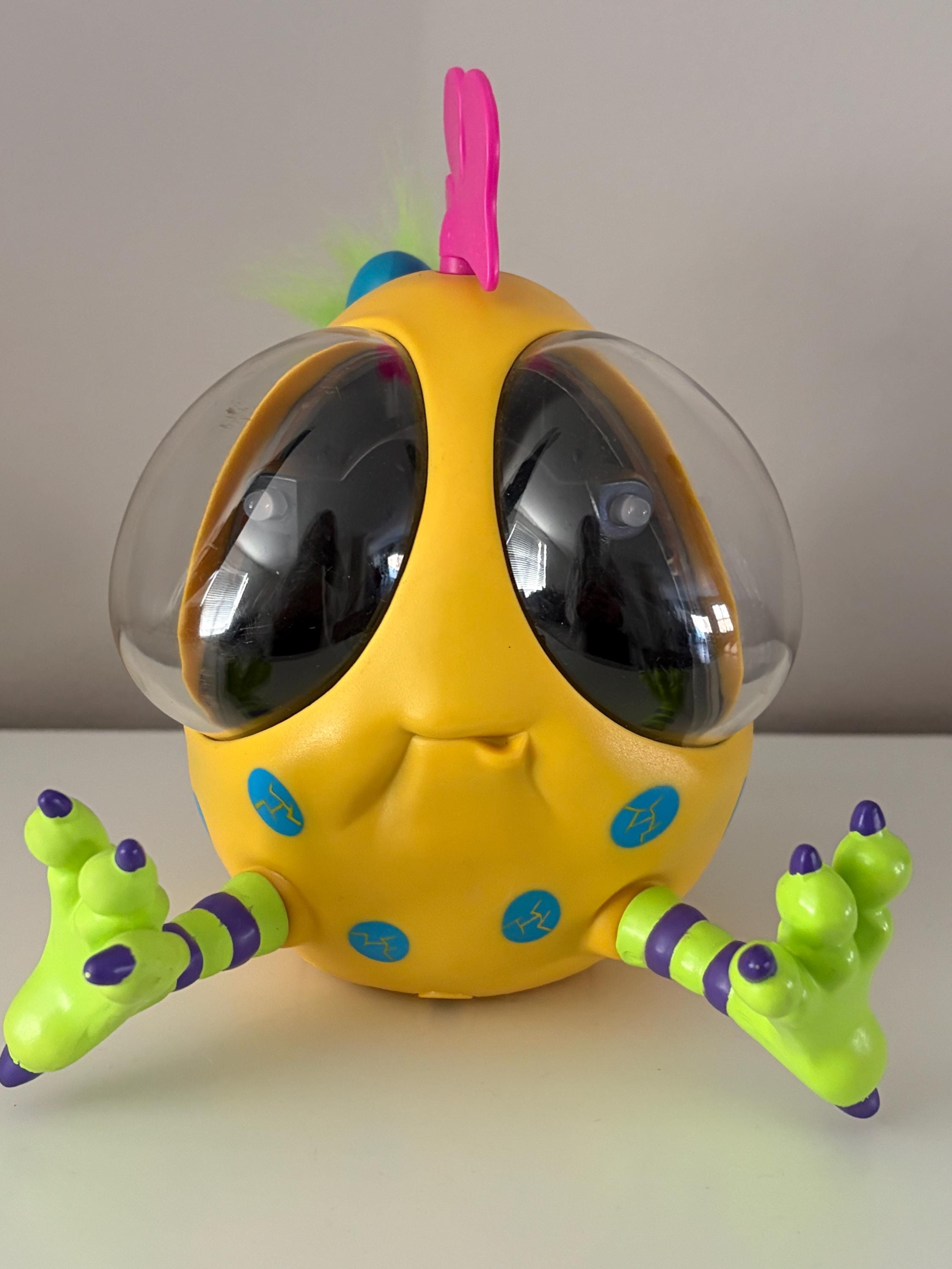 Vintage Ooglies Toy, 1999 Playmates Toys Interactive Creature