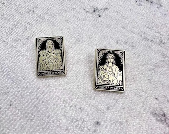 Cat Mom Tarot Card Enamel Pin Dog Mom Brooch Pet Lover Badge, Gift for Tarot Card Lovers, Cat Person and Dog Person Must Have