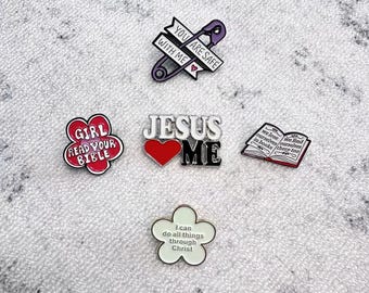 Religious Enamel Pins Set – Cute Christian Pin Badges, Jesus Love me Cute Brooch, Cute Daisy Enamel Pin, Gift for Bible Lovers, Bible Brooch