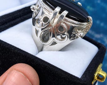 Handcrafted Yemeni Black Aqeeq Ring – 925 Sterling Silver Statement Ring