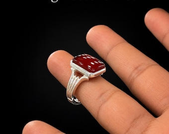 Natural Brown-Red Yemeni Aqeeq Ring – 925 Sterling Silver Men's Statement Ring – Artisan Gemstone Jewelry