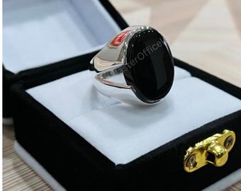 Handmade Yemeni Black Aqeeq Sterling Silver Ring: Mens Agate Gemstone