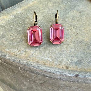 Pendientes de cristal Swarovski rosa, pendientes colgantes con cierre de palanca, pendientes de gota de cristal, joyería hecha a mano, regalo de cumpleaños para ella