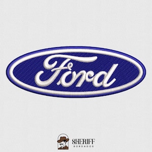 Peut inclure: Écusson brodé du logo Ford, de forme ovale bleu marine avec un liseré blanc. Le mot "Ford" est brodé en blanc. L'écusson est probablement destiné à être appliqué sur des vêtements ou accessoires.