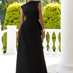 Black Crepe Maxi Dress: Open Back Sleeveless Formal Gown