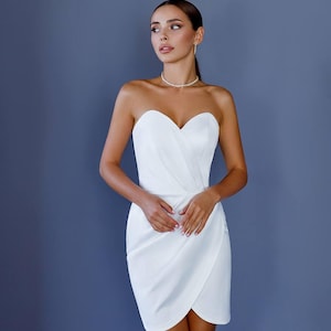 White Corset Mini Dress|Bridal Short Dress|Elegant Strapless Mini Gown | Civil Wedding Reception Dress|Mini satin dress|Elegant Bridal dress