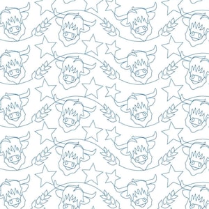 Pode incluir: Padrão repetitivo com rostos estilizados de vacas das Terras Altas, estrelas e espigas de trigo em contorno azul claro sobre fundo branco. O design tem uma estética caprichosa e folclórica, adequado para tecido ou papel de parede.