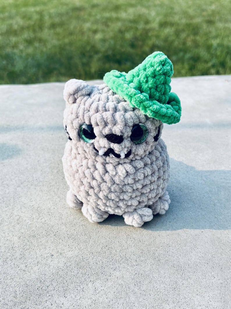 Halloween Cat Plushie | Spooky Cute Crochet | Halloween Boo Basket Gift Witchy Cat (Gray)