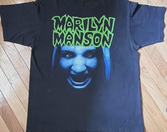 Vintage Marilyn Manson 'This Is Your World 1994' T-shirt dubbelzijdig maat S-4XL
