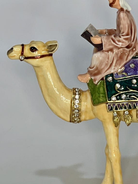 Vintage Trinket Box – Wise Man on Camel – Hinged,… - image 4