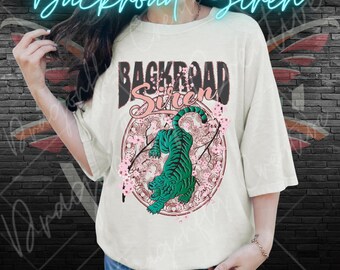 Backroad Siren tiger graphic T-Shirt | floral vintage road trip design