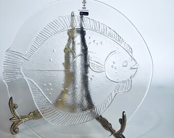 Vintage Swedish SKRUF Crystal Fish Design Serving Plate, Made in Sweden, Scandinavian Home Decor, Swedish Art Glass
