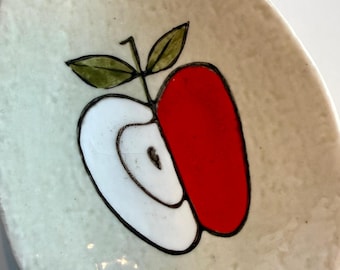Vintage Ceramic Apple Spoon Rest, Granny Core Kitchenware (8" x 3")