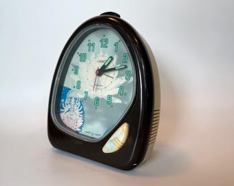 Orpat Vintage Musical Alarm Clock, Teardrop Casing, Lotus Deity Dial